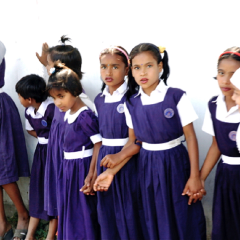 Bangladeshi school girls